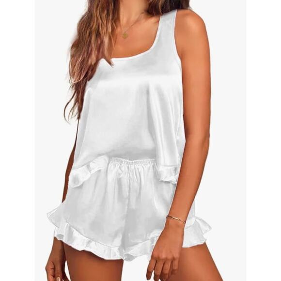 Ekouaer Other - Ekouaer Silk Pajamas Set